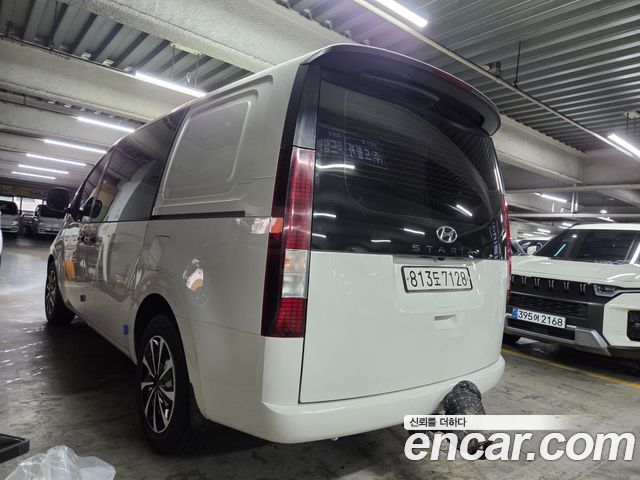 Hyundai Staria Cargo 5-Seater Smart 2023 — фото 2