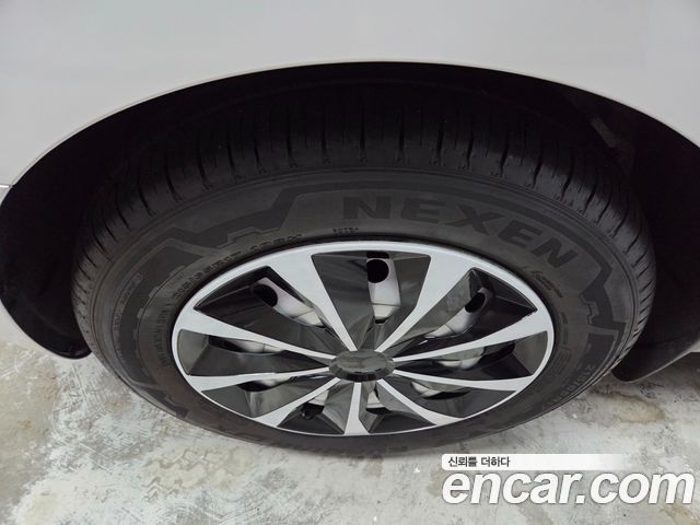 Hyundai Staria Cargo 5-Seater Smart 2023 — фото 5