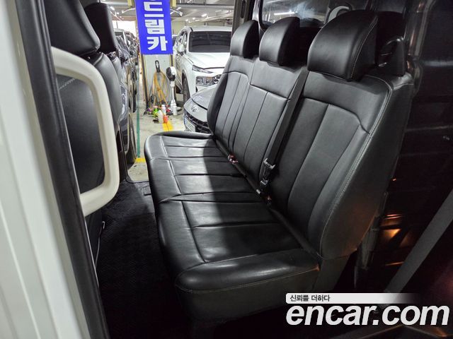 Hyundai Staria Cargo 5-Seater Smart 2023 — фото 18