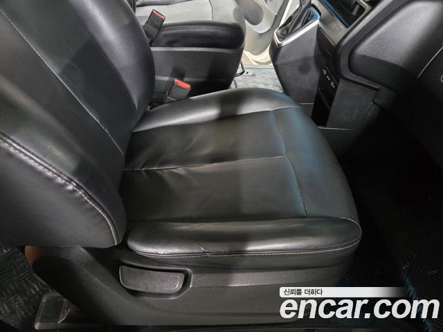 Hyundai Staria Cargo 5-Seater Smart 2023 — фото 21