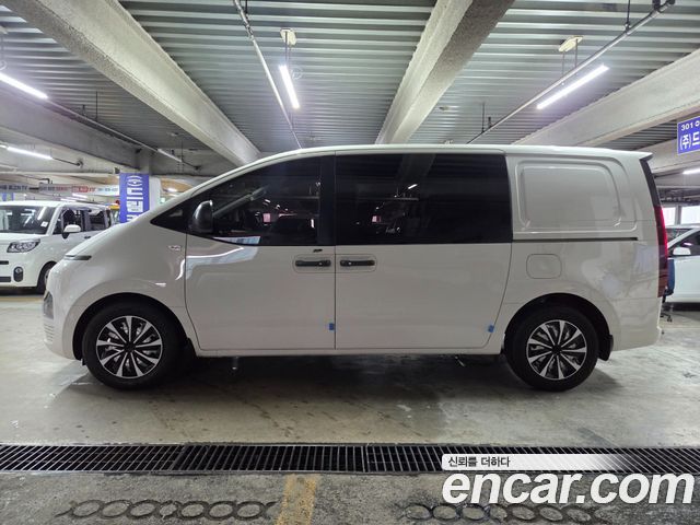 Hyundai Staria Cargo 5-Seater Smart 2023 — фото 24
