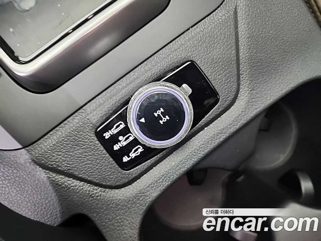 KG Mobility (SsangYong) Musso Sport Khan (Q261) Diesel 2.2 4WD Prestige 2025 — фото 22