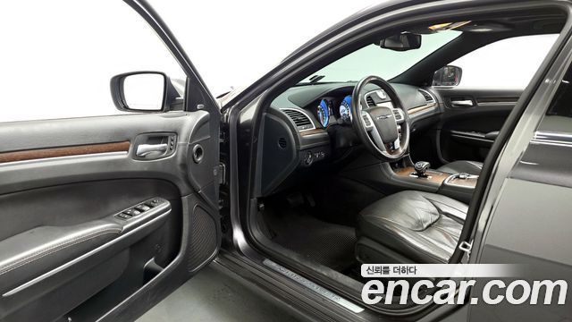 Chrysler 300C 3.6 AWD 2014 — фото 10