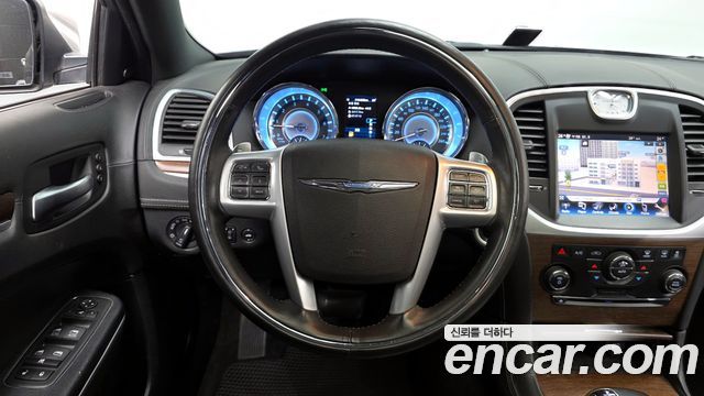 Chrysler 300C 3.6 AWD 2014 — фото 13