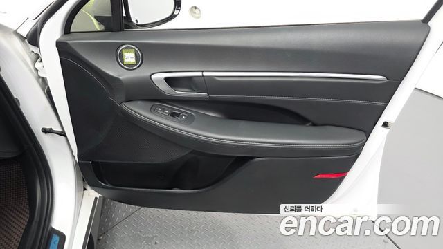 Hyundai Sonata The Edge (DN8) 1.6 Turbo Exclusive 2024 — фото 24