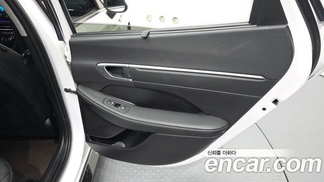 Hyundai Sonata The Edge (DN8) 1.6 Turbo Exclusive 2024 — фото 25