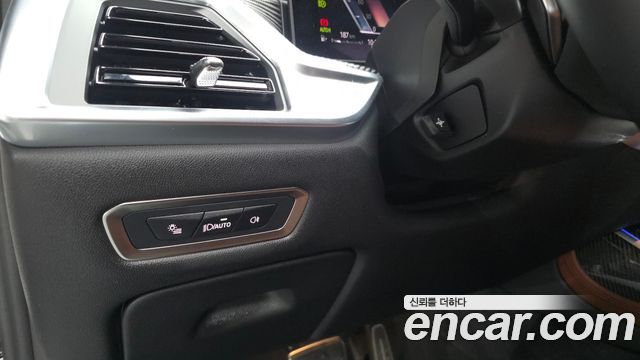BMW X7 (G07) xDrive 40i M Sport 6STR 2025 — фото 16