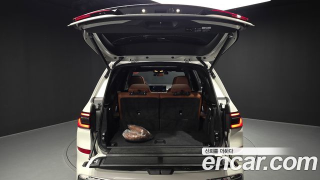 BMW X7 (G07) xDrive 40i M Sport 6STR 2025 — фото 24