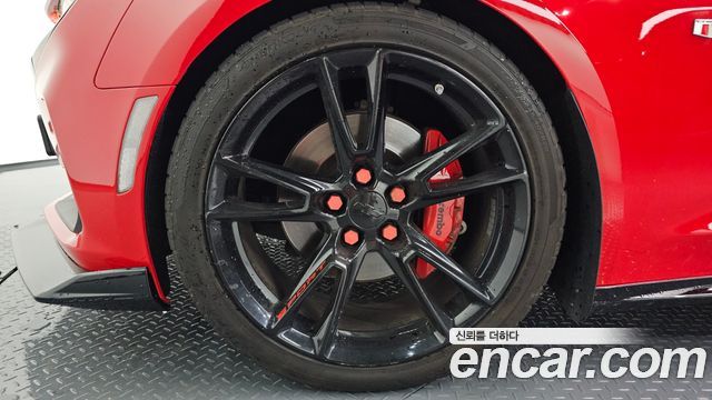 Chevrolet Camaro SS 6.2 V8 Volcano Red 2019 — фото 5