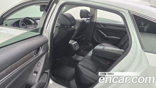 Honda Accord (X) 1.5 Turbo 2022 — фото 12