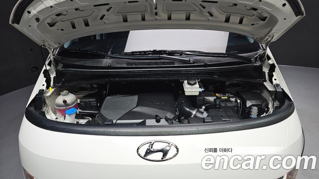 Hyundai Staria Tourer 11-Seater Smart 2024 — фото 6