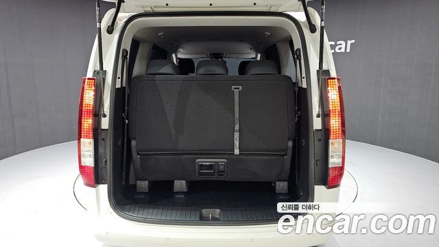Hyundai Staria Tourer 11-Seater Smart 2024 — фото 13