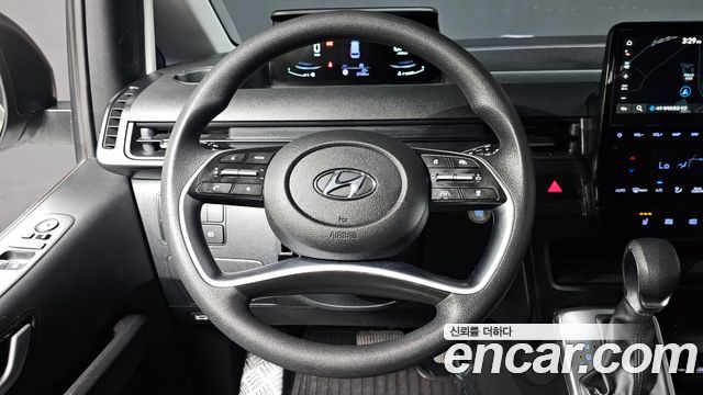 Hyundai Staria Tourer 11-Seater Smart 2024 — фото 15