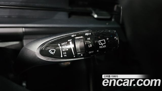 Hyundai Staria Tourer 11-Seater Smart 2024 — фото 28