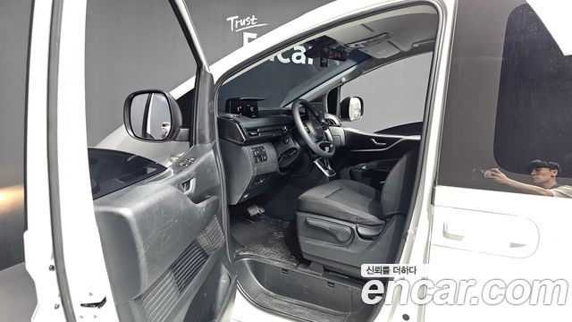 Hyundai Staria Tourer 11-Seater Smart 2024 — фото 30