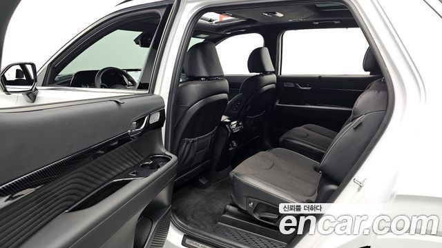 Hyundai Palisade Gasoline 3.8 4WD Calligraphy Black Edition 2024 — фото 16