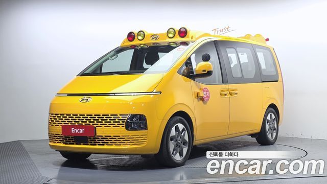 Hyundai Staria L3.5  Kinder Safety Car 11-Seater 2024 — фото 1