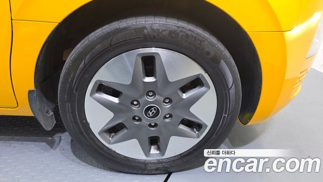 Hyundai Staria L3.5  Kinder Safety Car 11-Seater 2024 — фото 21