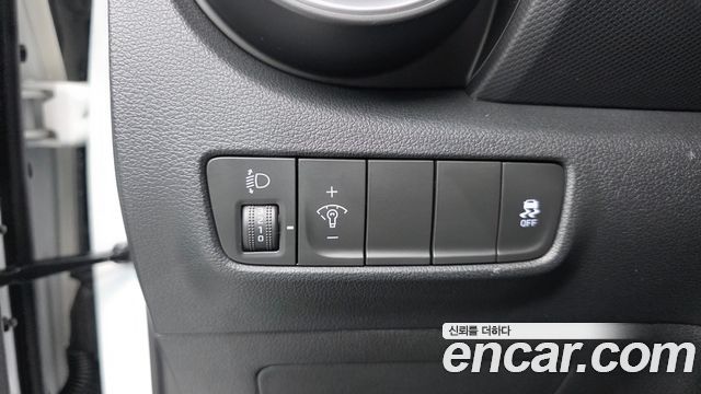 Hyundai Kona Gasoline 2.0 2WD Modern 2022 — фото 16