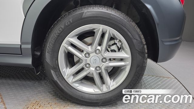 Hyundai Kona Gasoline 2.0 2WD Modern 2022 — фото 27