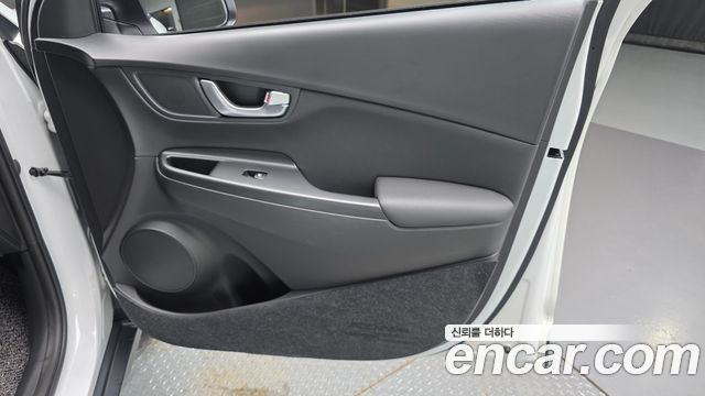 Hyundai Kona Gasoline 2.0 2WD Modern 2022 — фото 31