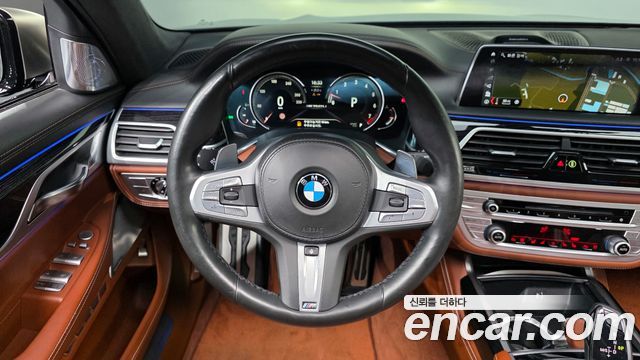 BMW 7 Series (G11) M760Li xDrive 2018 — фото 17