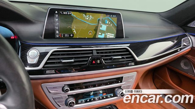 BMW 7 Series (G11) M760Li xDrive 2018 — фото 18