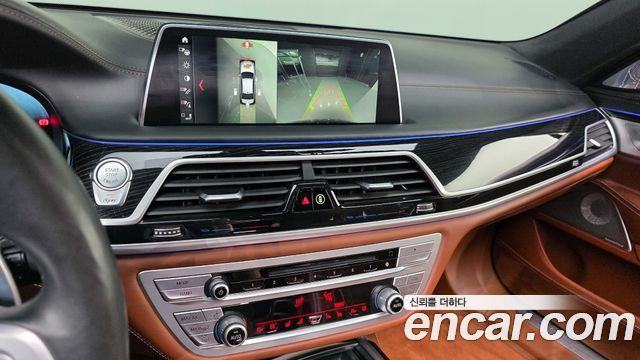 BMW 7 Series (G11) M760Li xDrive 2018 — фото 21