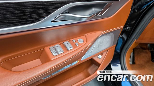 BMW 7 Series (G11) M760Li xDrive 2018 — фото 24