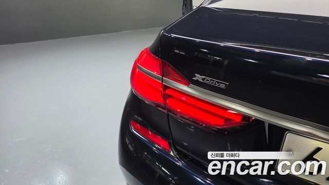 BMW 7 Series (G11) M760Li xDrive 2018 — фото 29