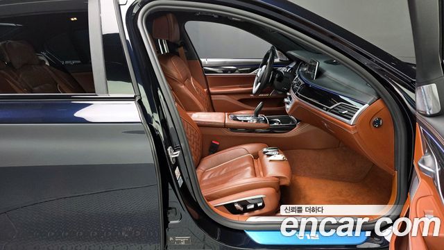 BMW 7 Series (G11) M760Li xDrive 2018 — фото 32