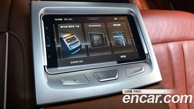 BMW 7 Series (G11) M760Li xDrive 2018 — фото 37