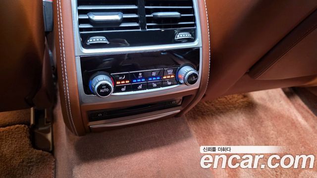 BMW 7 Series (G11) M760Li xDrive 2018 — фото 39