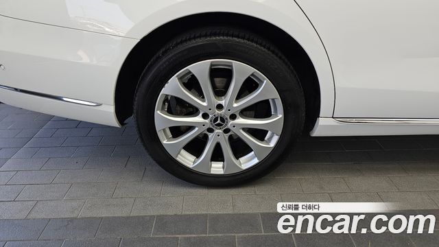 Mercedes-Benz E-Class (W213) E220d 4MATIC Exclusive 2019 — фото 5
