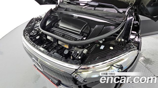 Mercedes-Benz EQS SUV (X296) EQS580 4MATIC Launch Edition 2023 — фото 6