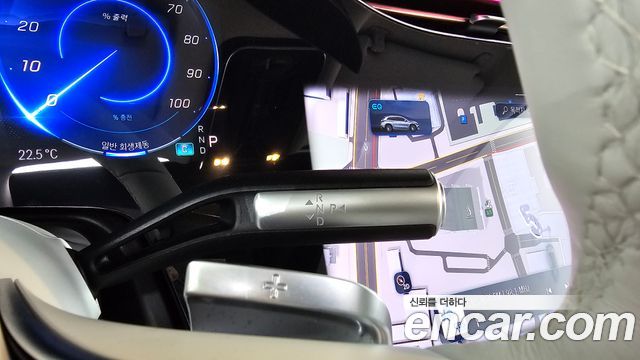 Mercedes-Benz EQS SUV (X296) EQS580 4MATIC Launch Edition 2023 — фото 9