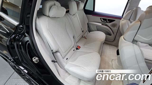 Mercedes-Benz EQS SUV (X296) EQS580 4MATIC Launch Edition 2023 — фото 24