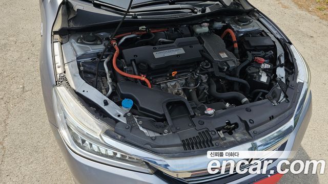 Honda Accord 2.0 Hybrid 9th 2017 — фото 6