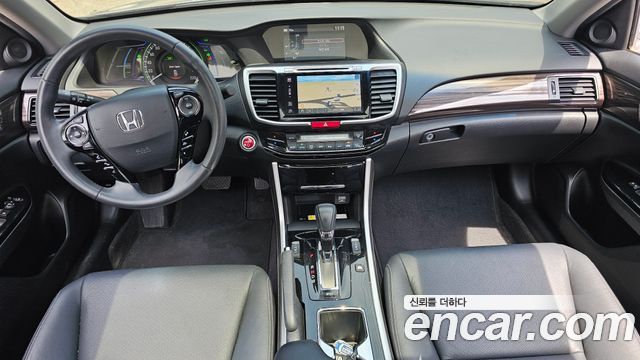 Honda Accord 2.0 Hybrid 9th 2017 — фото 7