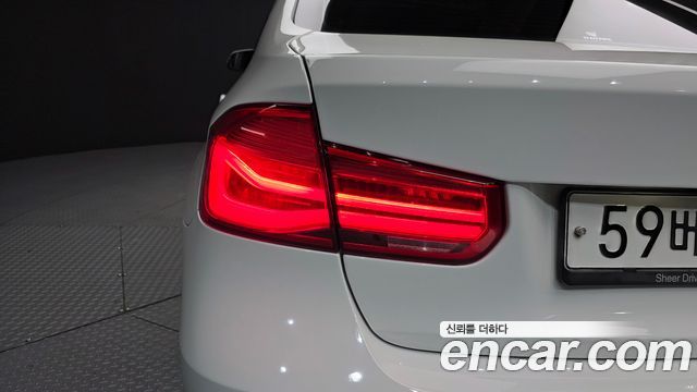 BMW 3 Series (F30) 320i M Sport 2018 — фото 23
