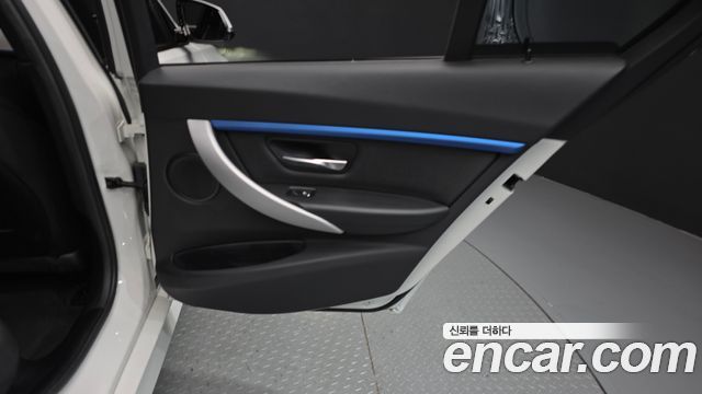 BMW 3 Series (F30) 320i M Sport 2018 — фото 25