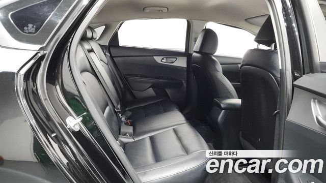 Kia K3 Standard 2021 — фото 14
