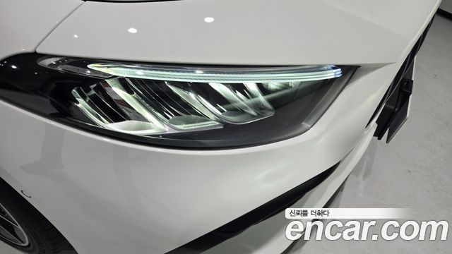 Mercedes-Benz A-Class (W177) AMG A35 4MATIC Sedan 2025 — фото 16
