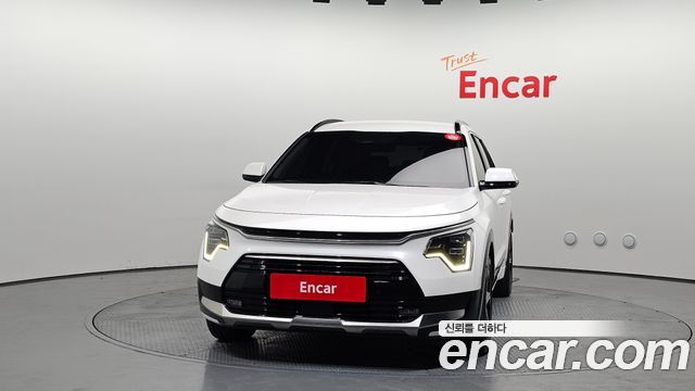 Kia Niro Signature 2022 — фото 3