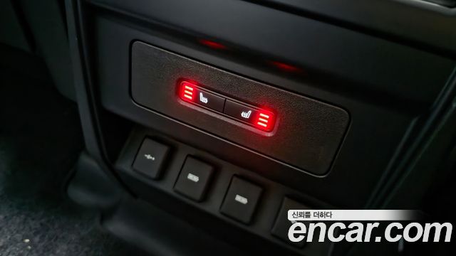 Land Rover Defender (L663) 110 D240 S 2020 — фото 23