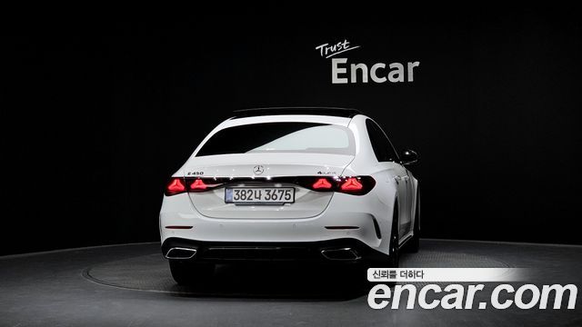 Mercedes-Benz E-Class (W214) E450 4MATIC AMG Line 2026 — фото 4