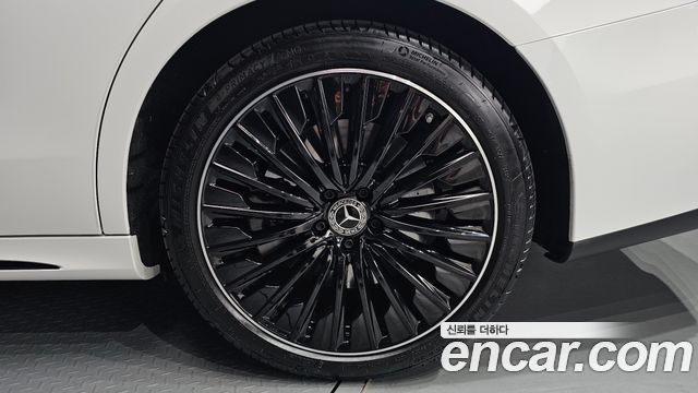 Mercedes-Benz E-Class (W214) E450 4MATIC AMG Line 2026 — фото 21