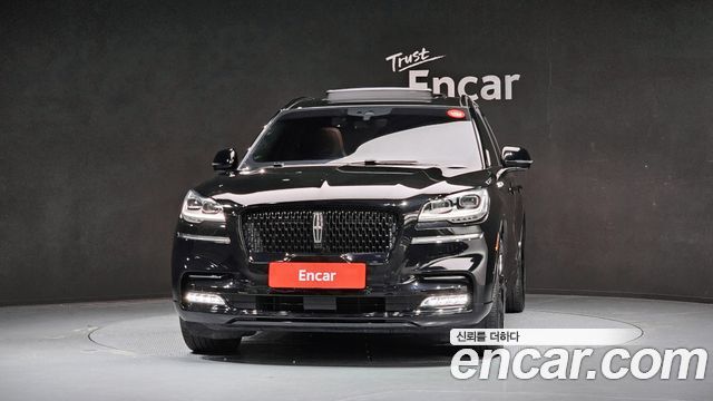 Lincoln Aviator (II) 3.0 RESERVE JET PACKAGE AWD 2023 — фото 3