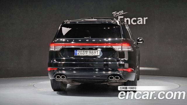 Lincoln Aviator (II) 3.0 RESERVE JET PACKAGE AWD 2023 — фото 4