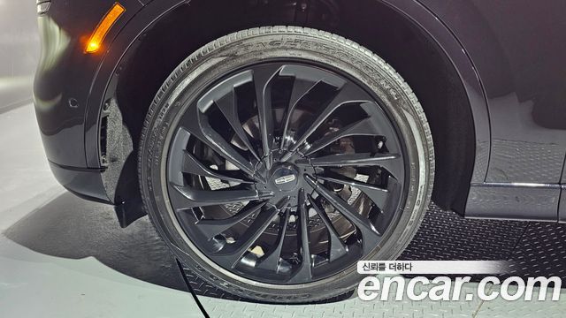 Lincoln Aviator (II) 3.0 RESERVE JET PACKAGE AWD 2023 — фото 5
